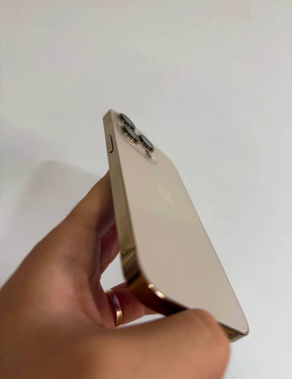 iPhone 13 Pro - Gold