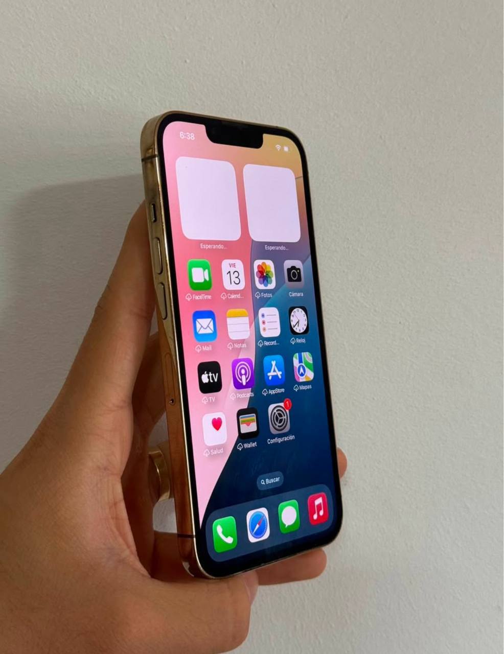 iPhone 13 Pro - Gold